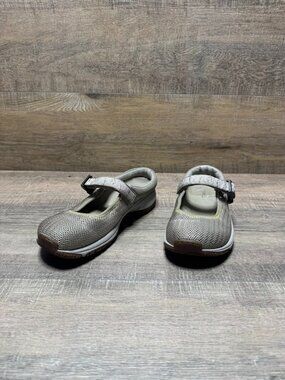 Merrell Encore Tan Mesh Mary Jane Shoes Women's Size 7